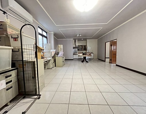 【近龍華科大】寵物友善✅✅全新裝修✅✅一級冷暖變頻✅✅可租補 - Image 2