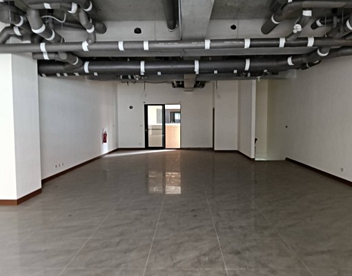 三鐵共構金店面1+2 - Image 1
