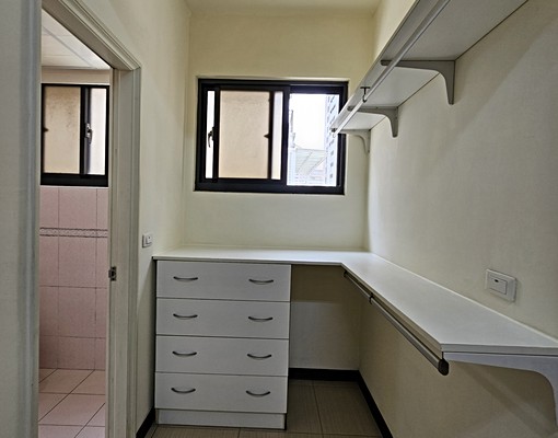 可租補電梯獨洗獨曬+大套房有更衣室..空間大適2人 - Image 11