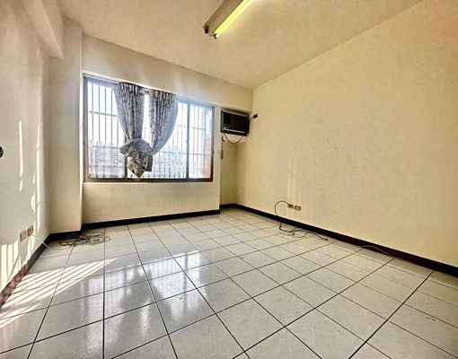 免仲介費/可申請補助/中正路2房/歡迎來電賞屋 - Image 1