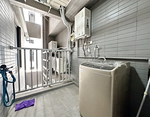 👀全民萬歲║捷運宅║到站即到家║採光3房+車位💯 - Image 11