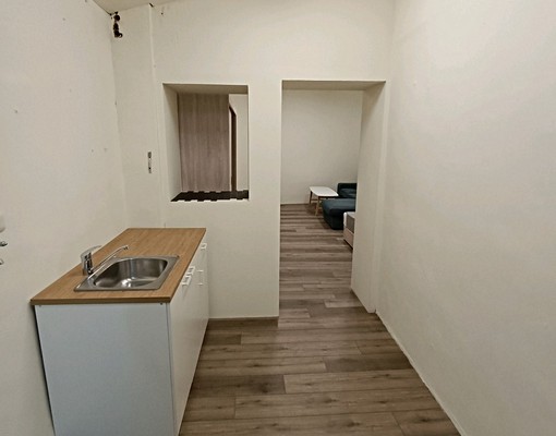 屋況新穎/近新莊站/採光明亮大套房 - Image 10