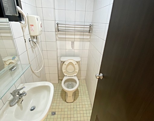 雖遠必租之龍井西屯經濟套房,可租補,近東海大學、榮總 - Image 10