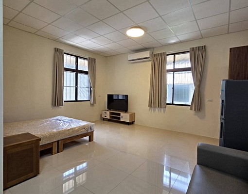 近工研院近園區/獨立大套房/可租補 - Image 1