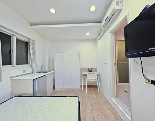 【可短租】北區衛道路/獨洗曬套房/可貓狗 - Image 1