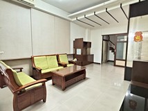 六路九街沙鹿靜宜商圈旁|臨..