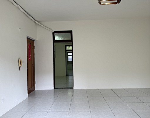 和平西路三段公寓 - Image 9