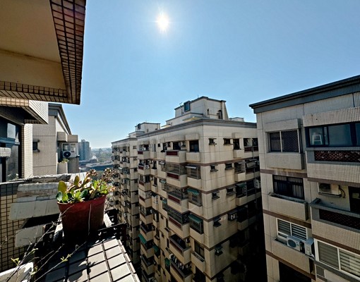 國安國宅！三房！可租補高樓層 - Image 7