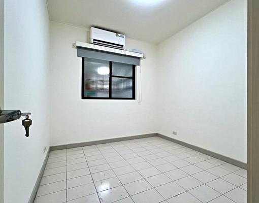 新泰國中國小🌲全新裝修🌲公寓2樓三房 - Image 9