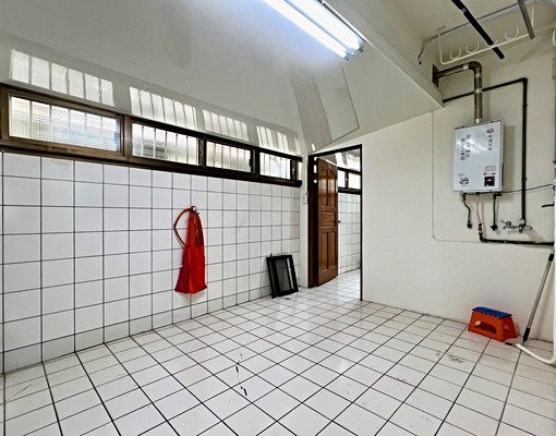 新泰國中國小🌲全新裝修🌲公寓2樓三房 - Image 12