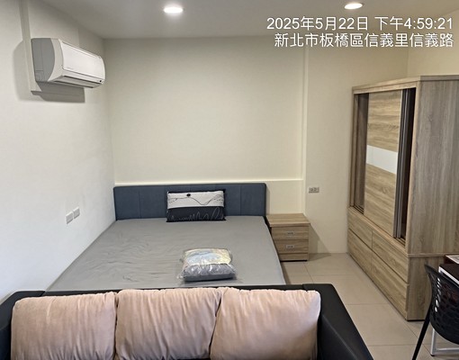 分租公司宿舍.獨立大陽台.有廚房開伙.可養不擾鄰體香的寵物 - Image 2