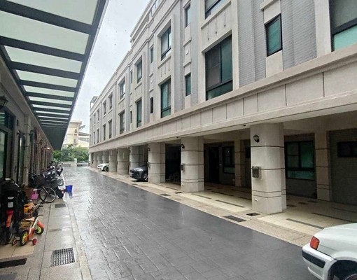 可租補💕門前雙車位💕可員工宿舍💕可報稅💕西碼頭 - Image 1