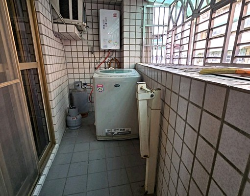 捷運旁採光套房/附冷氣有陽台/廚房/近捷運站 - Image 10