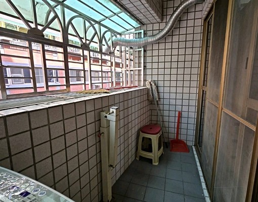 捷運旁採光套房/附冷氣有陽台/廚房/近捷運站 - Image 12