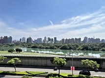 博愛街49巷頂溪面河景觀收租..