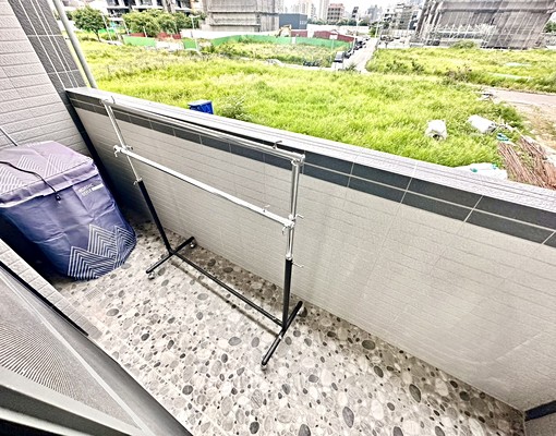 水湳洲際🌺全新超大正一房一廳🌺路邊滿滿汽車位🌺電梯 - Image 9