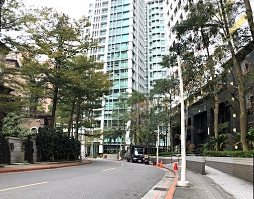 近捷運象山站,新川普社區內B1坡平大車位 - Image 7