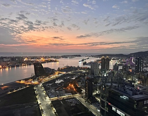 高雄亞灣區-85大樓高樓層正海景-超美海景度假大套房 - Image 7