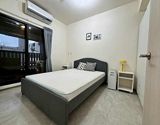 近青埔高鐵站美兩房車一卡皮箱入住兩萬五含管車 - Image 1