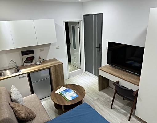 五塊厝捷運站陽台套房可租補可報稅 - Image 9