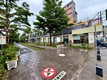 萬壽路二段萬壽路金店面★近..