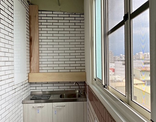 整層空間大.配備齊全.馬桶洗便座衛生乾淨又舒適本住處全面禁菸 - Image 13