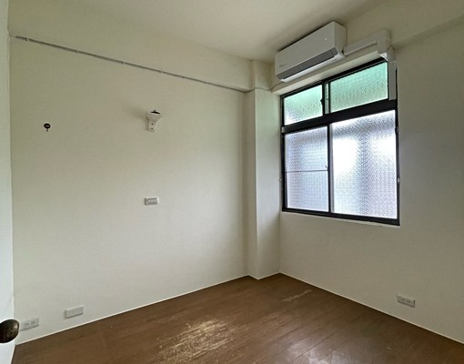 東區健身公寓2+1房平車~家具電可談~可租補~寵物友善 - Image 9