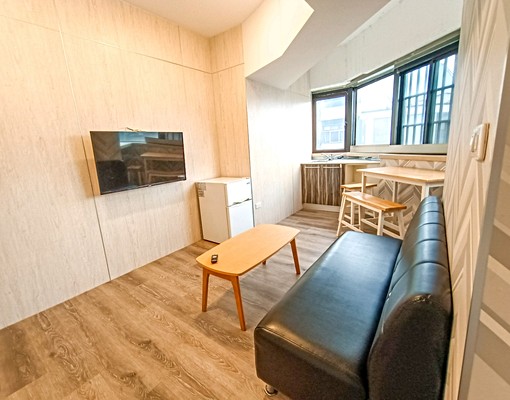 一中商圈電梯有管理員大陽臺兩房 - Image 3