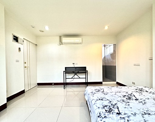 超新電梯💕租屋補助✨可以短租✨室內大空間✨採光很好 - Image 5