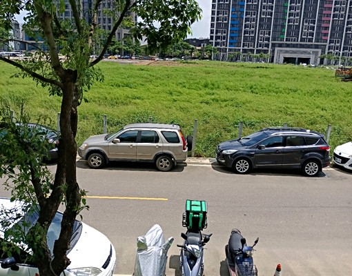 邊間露台大套房~垃圾集中處理,門口停車 - Image 5