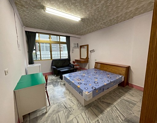 沛函⭐民族七賢獨立採光套房可租補 - Image 1