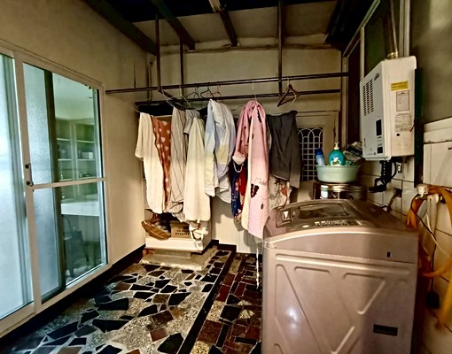 (租)戀上安平近公園近學校附近好停車屋況佳四房 - Image 13