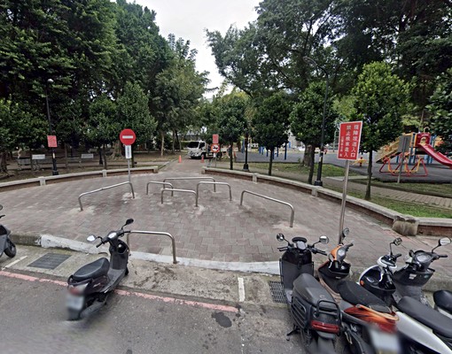 一樓套房出租,方便停摩托車、近台北橋捷運站、公園、河濱、夜市 - Image 9