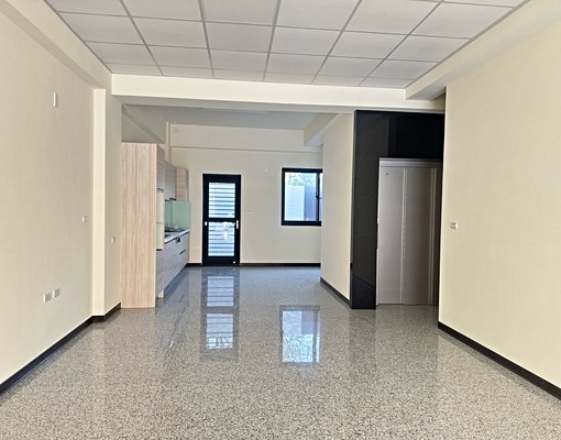 工明路前後進出全新臨路一樓店面 - Image 5