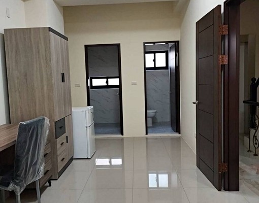 全新電梯套房/一層一戶 - Image 2