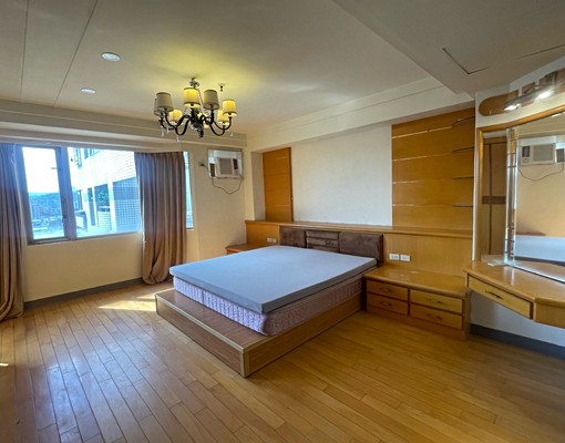 中華街採光高樓層3房2廳2衛／另有平面車位出租！ - Image 4