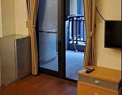 高級別墅大套房/含家電網路第四台警衛 - Image 1