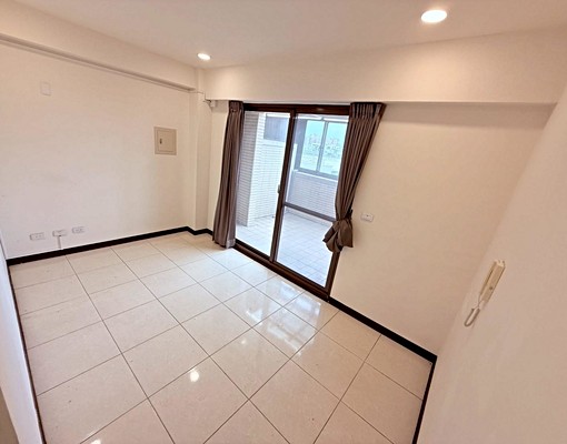 內壢湯城世紀4樓半透天辦公住宅 - Image 13