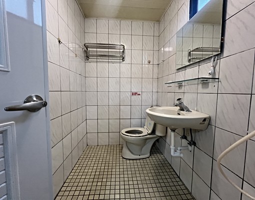 大進街🌹近捷運站獨洗曬套房台電🉑租補😻 - Image 3