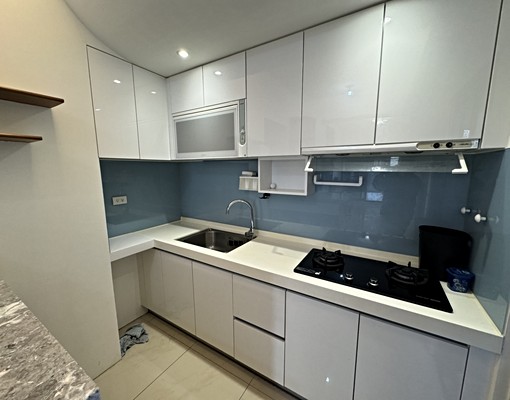 稀有邊間露台戶出租 - Image 2