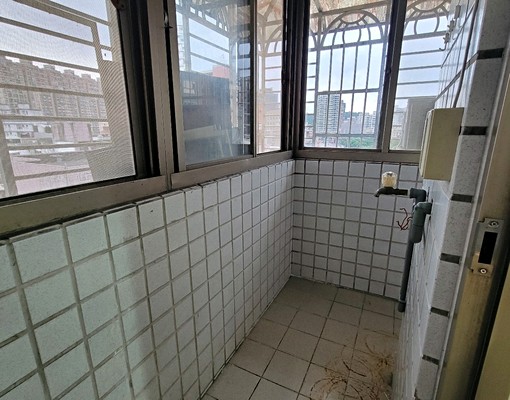 汐止火車站~住辦工商登記可談(電梯2房) - Image 5