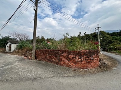 近不老溫泉六龜老街三角窗大地坪農舍