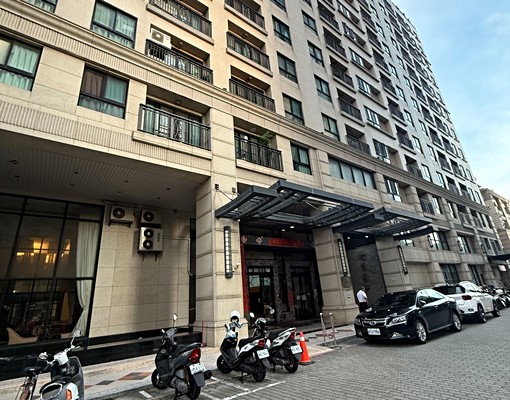 【大晟社會住宅】🙌￸�近大東夜市東區精美兩房平車位可租補 - Image 11