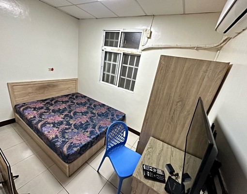 近興豐工業區夜市更寮腳對內窗小資套房 - Image 1
