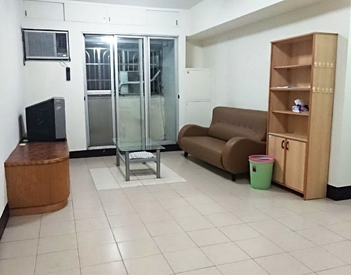 林森路二段近學區電梯三房家具電齊全 - Image 1