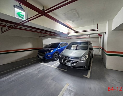 捷運三重站周邊社區內車位(含管理費)(可停休旅) - Image 6