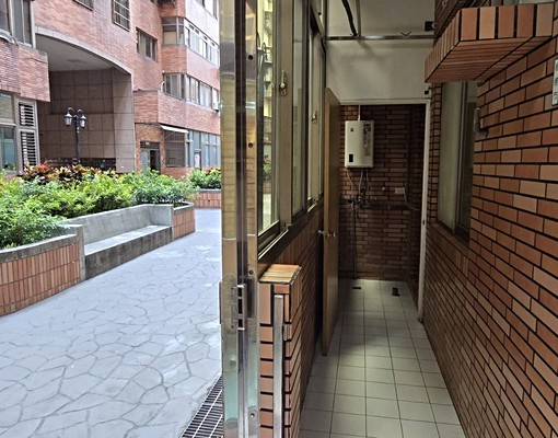 💥可租補💥新埔捷運社區住家.公司辦公一樓💥彈性使用 - Image 14