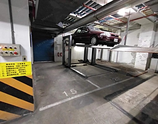 小車車位出租●漢神商圈三多商圈●年繳優惠●地址另出租營登 - Image 2