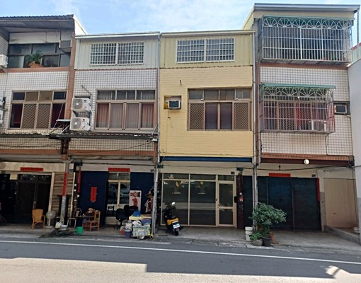平安.南崗工業區旁.3樓透天店面.住家.僑建國小 - Image 1
