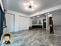 中正路三段162巷🏠有天有地..